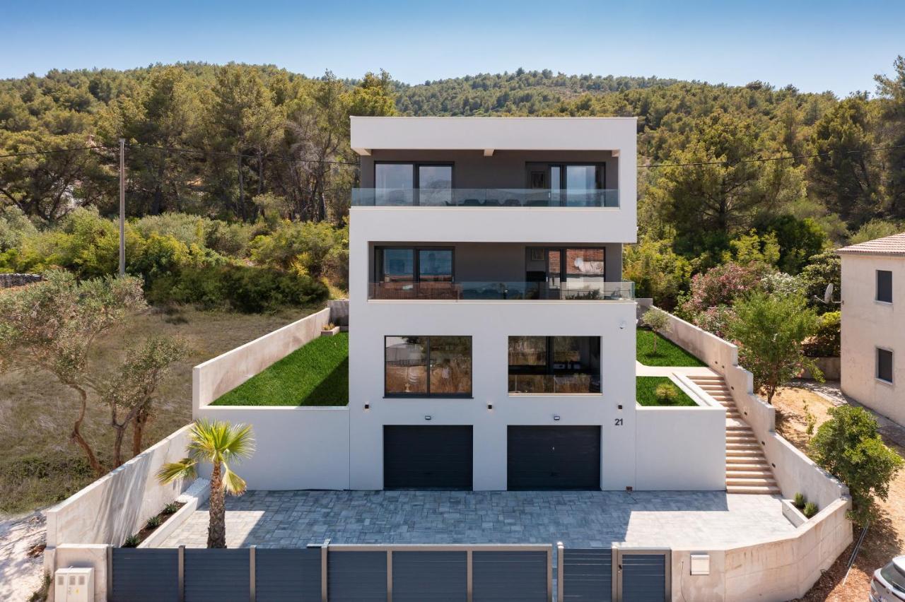 House & Home Slatine Exteriér fotografie