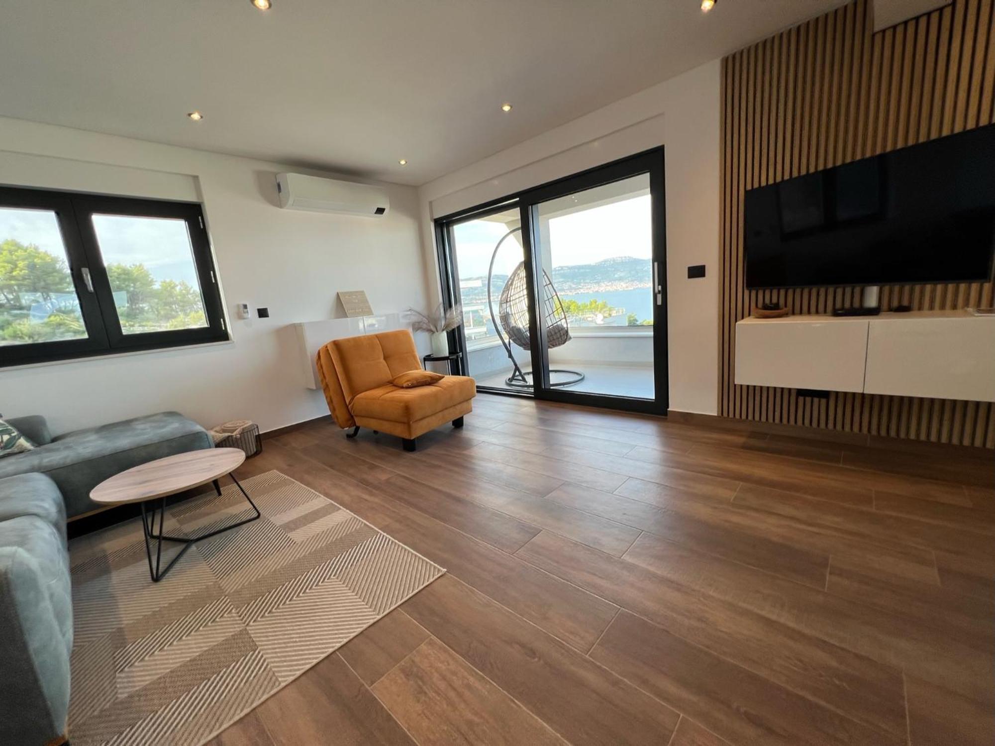 House & Home Slatine Exteriér fotografie